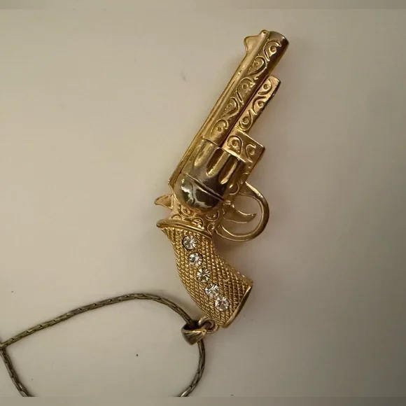 Golden Gun Necklace 🔫 - Picture 2 of 4